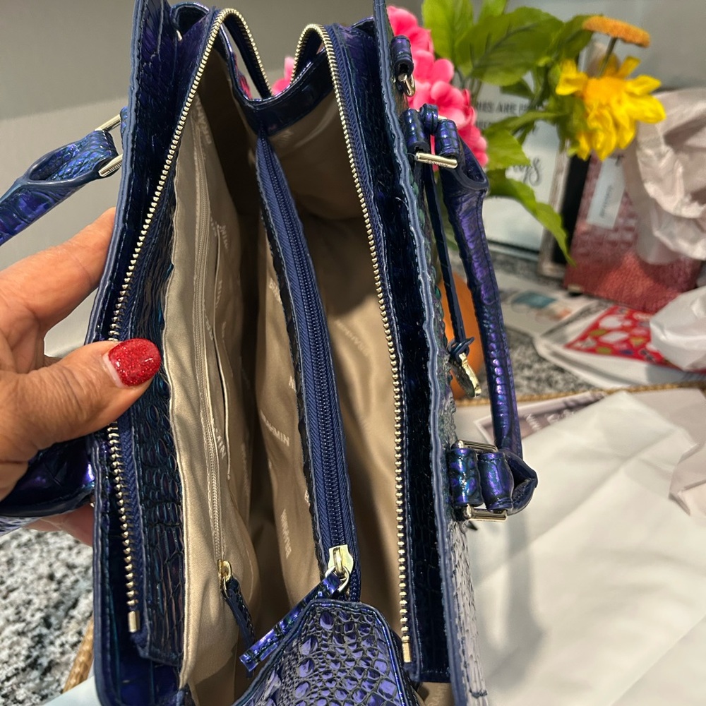 Brahmin Royalty Small Finley - Picture 8 of 8